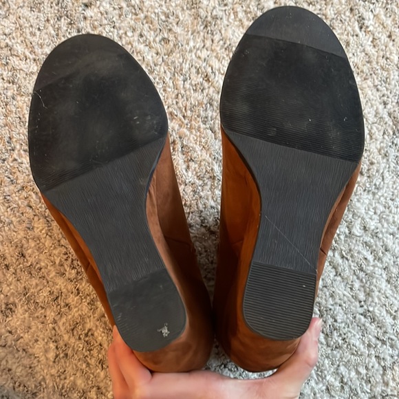 Maurice’s Suede Chestnut Wedges - Picture 8 of 9